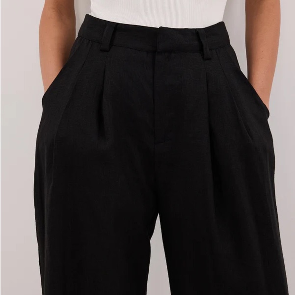 Dissh Black Holden Linen Pant